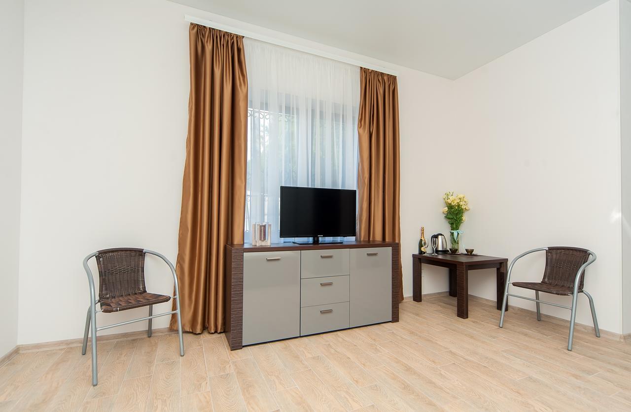 Hotel Fusion Odessa Exteriör bild