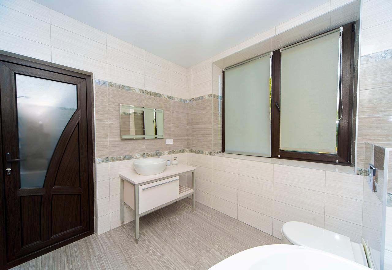 Hotel Fusion Odessa Rum bild