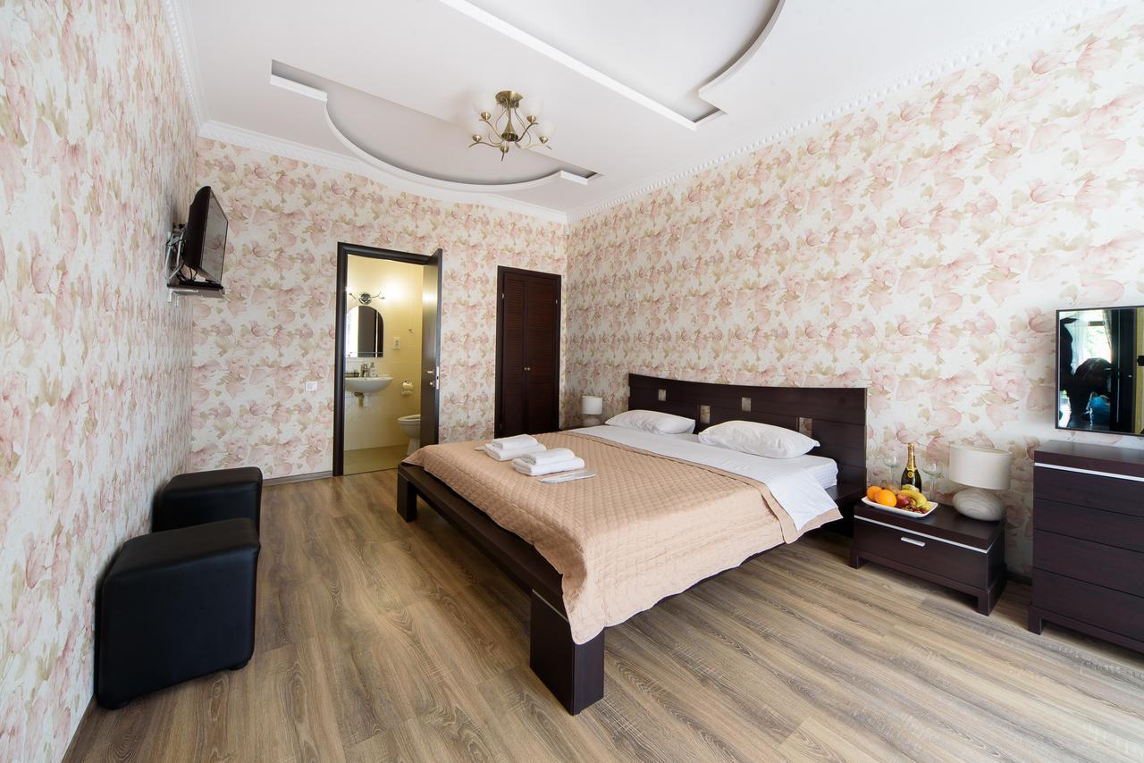 Hotel Fusion Odessa Exteriör bild