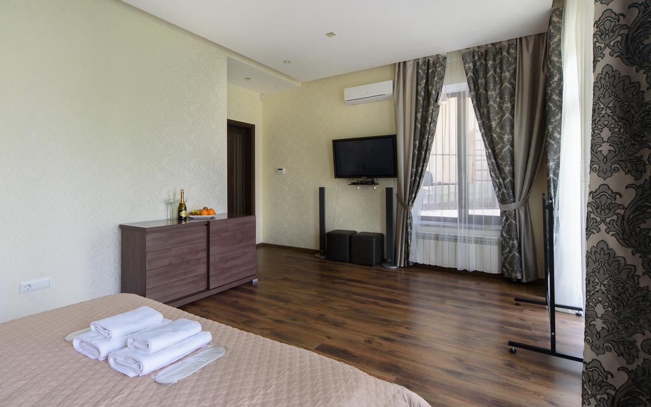 Hotel Fusion Odessa Exteriör bild